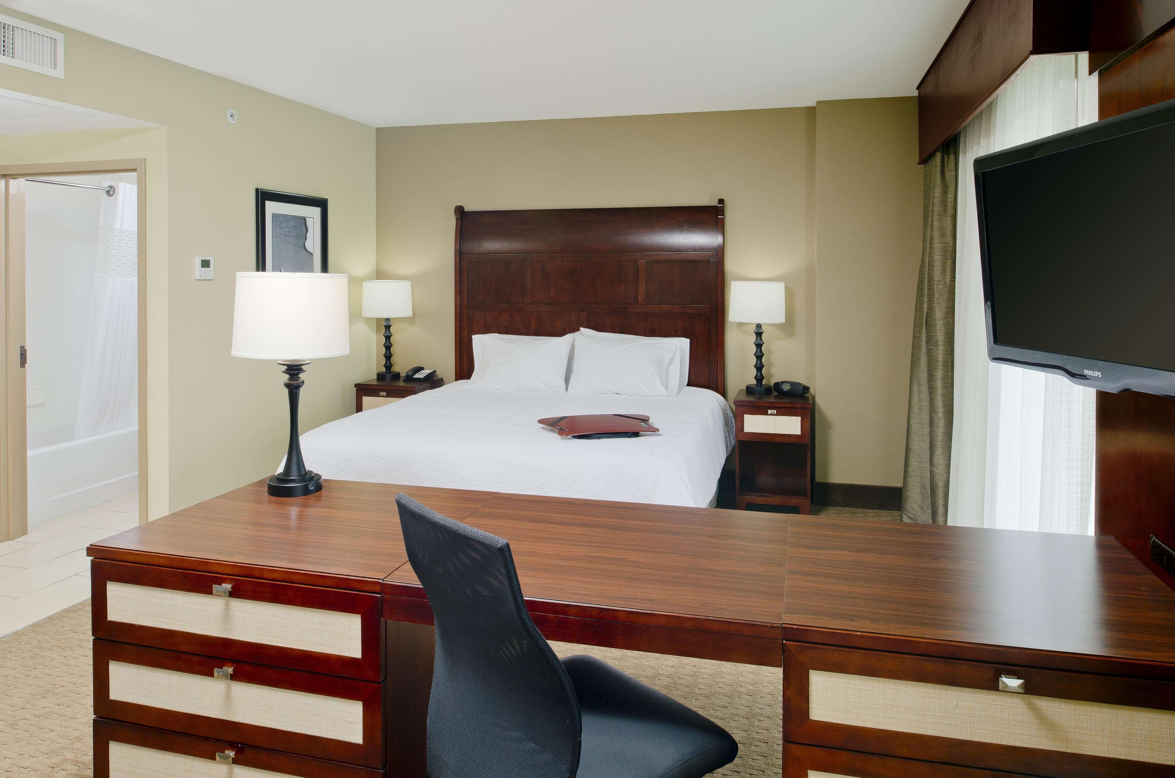 Hampton Inn & Suites Ocean City Bayfront-Convention Center Room photo